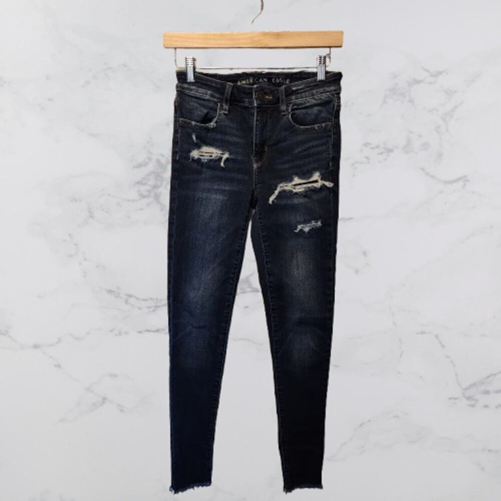 American Eagle Next Level Stretch Distressed Jegging Size 2